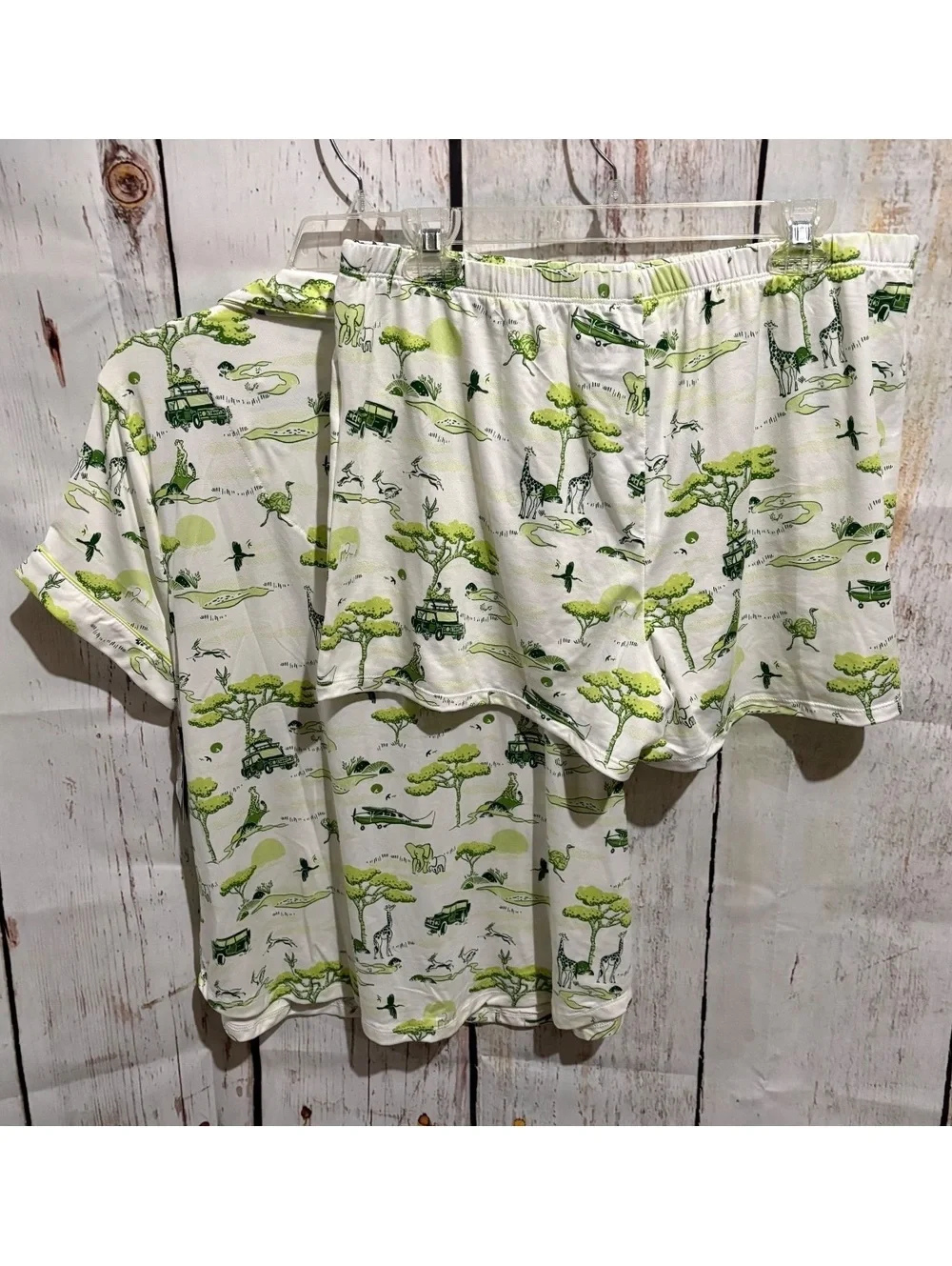 Kate Spade New York Green and White Safari Print 2-Piece Pajama Set Size XL